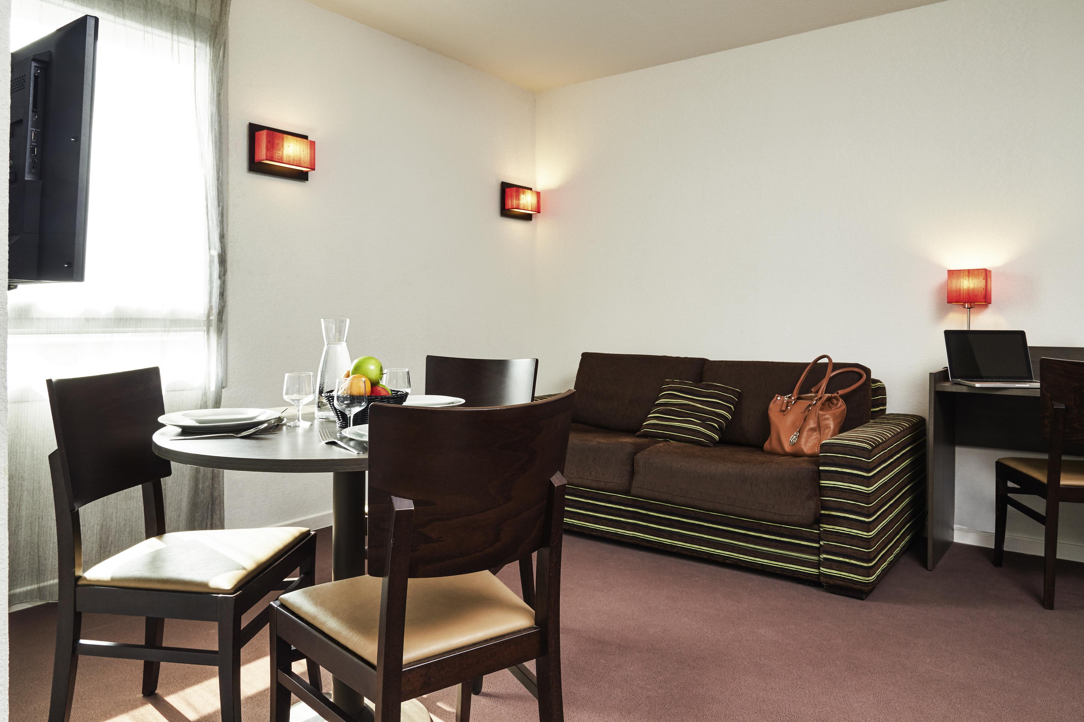 Aparthotel Adagio Access Marseille Saint Charles Bagian luar foto