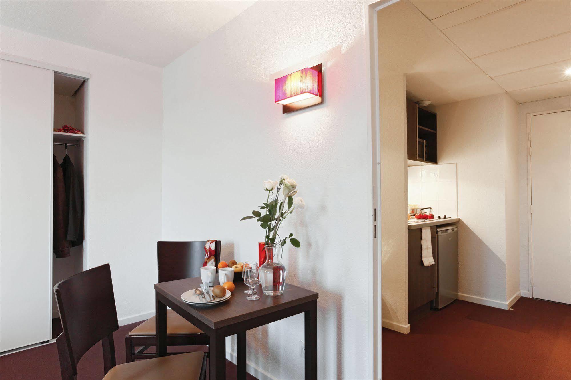 Aparthotel Adagio Access Marseille Saint Charles Bagian luar foto
